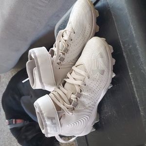 Under Armour Youth Cleats